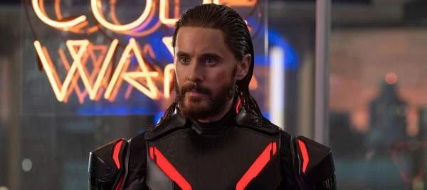 Джаред Лето, сражения и программы в новом трейлере “Трон: Арес” – Архив статей